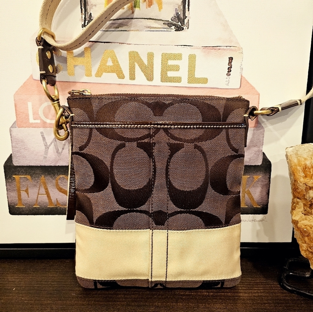 Coach Brown and Cream Messenger Crossbody Bag - Picture 3 of 13